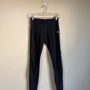 Adidas medium black leggings
